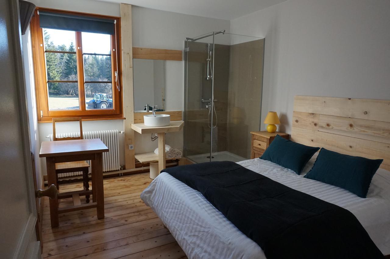 Auberge De La Perdrix Hauterive-la-Fresse Εξωτερικό φωτογραφία