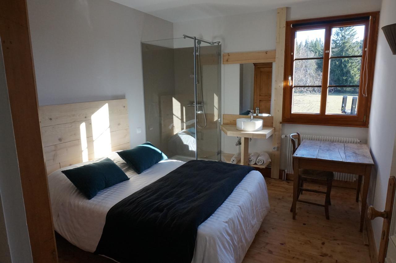 Auberge De La Perdrix Hauterive-la-Fresse Εξωτερικό φωτογραφία