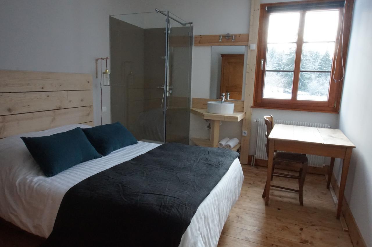 Auberge De La Perdrix Hauterive-la-Fresse Εξωτερικό φωτογραφία