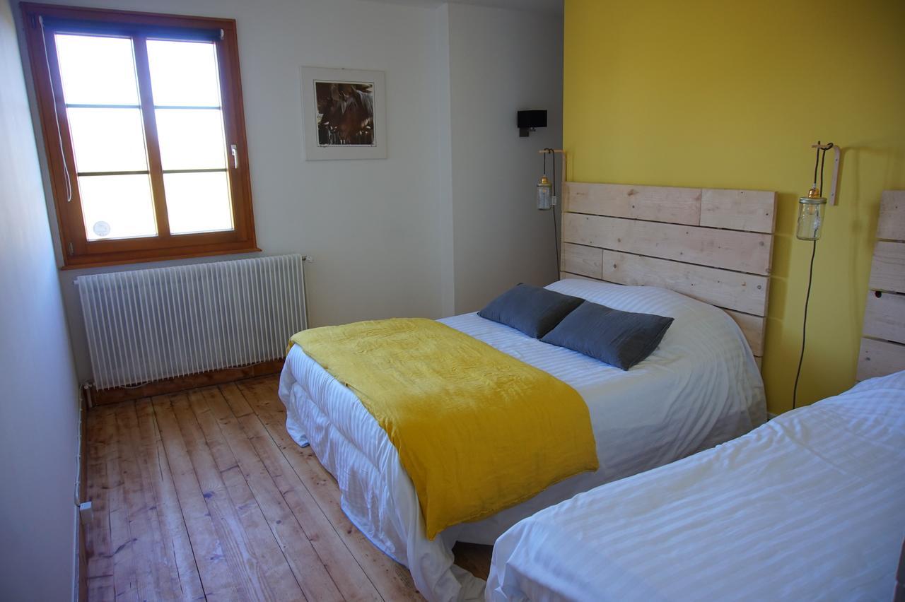 Auberge De La Perdrix Hauterive-la-Fresse Εξωτερικό φωτογραφία