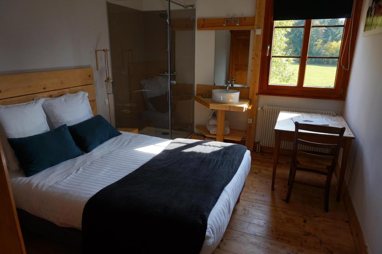 Auberge De La Perdrix Hauterive-la-Fresse Εξωτερικό φωτογραφία